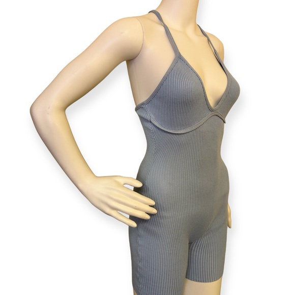 Cali Ribbed Romper - Picture 3 of 7